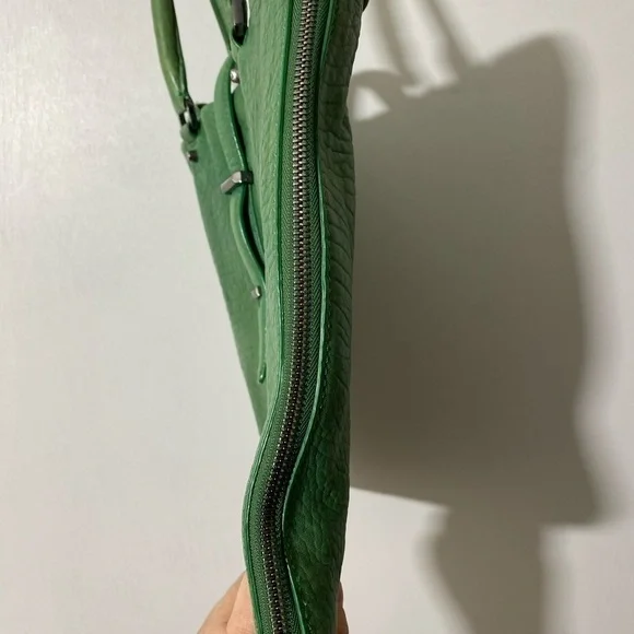 Leifsdottir green leather purse soft expandable sides and bottom   #PU - Picture 4 of 15